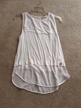 Michael Kors Gauzy White Sheer Chiffon Layered Sleeveless Top Blouse Gold Logo